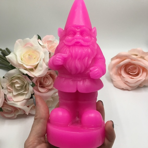 Pink gnome candle wax 7” tall gift 💝 bow - Picture 3 of 6